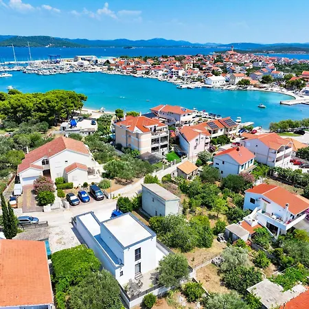 Luma 2 Luxury House On The * Murter