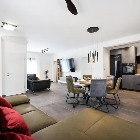 Luma 2 Luxury House On The Vila *