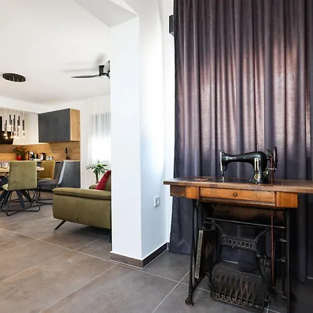 Villa Luma 2 Luxury House On The