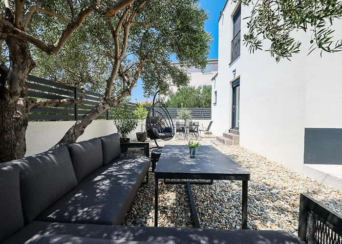 Luma 2 Luxury House On The * Murter