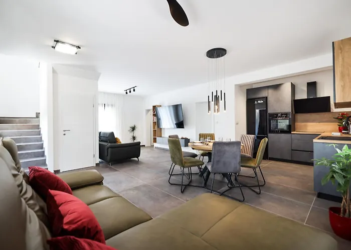 Luma 2 Luxury House On The Vila *