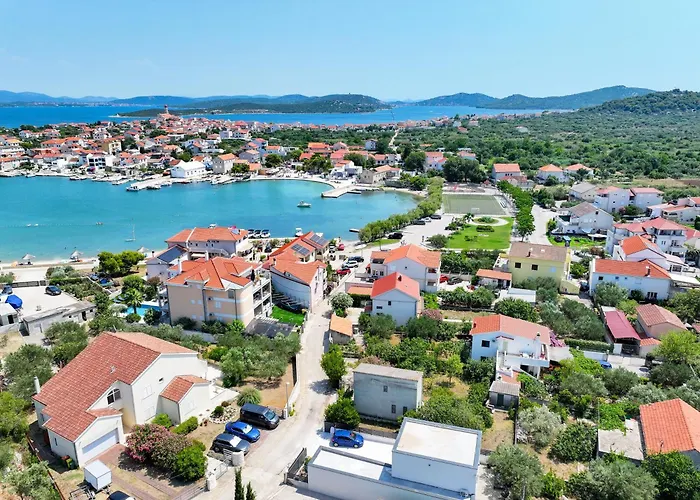 Luma 2 Luxury House On The Villa Murter